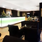 Solo Sokos Lahden Seurahuone 4* 라티