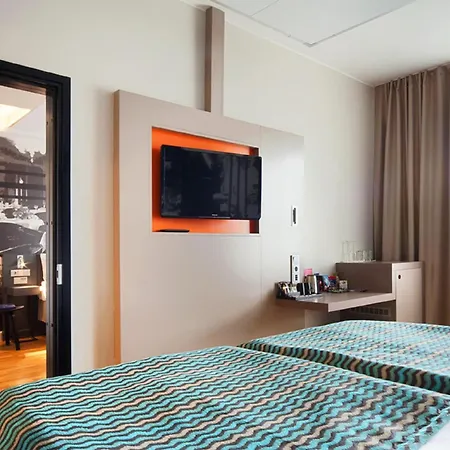 Отель Solo Sokos Lahden Seurahuone 4*
