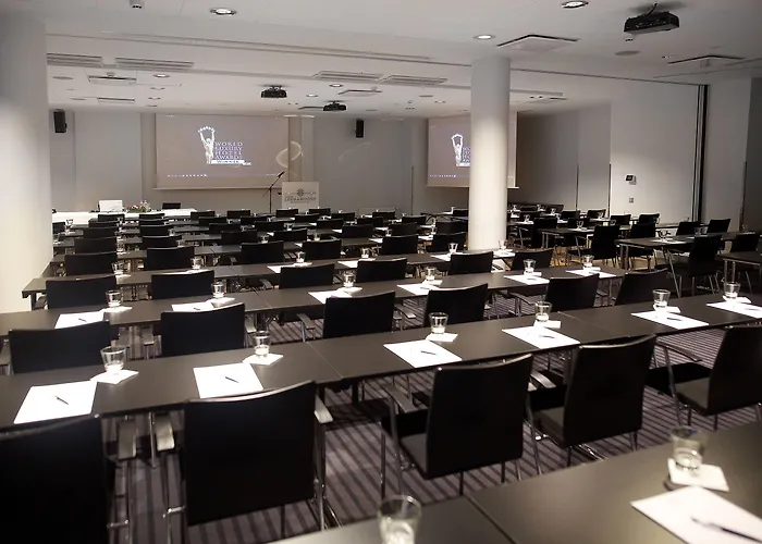 Solo Sokos Lahden Seurahuone 4* 라티